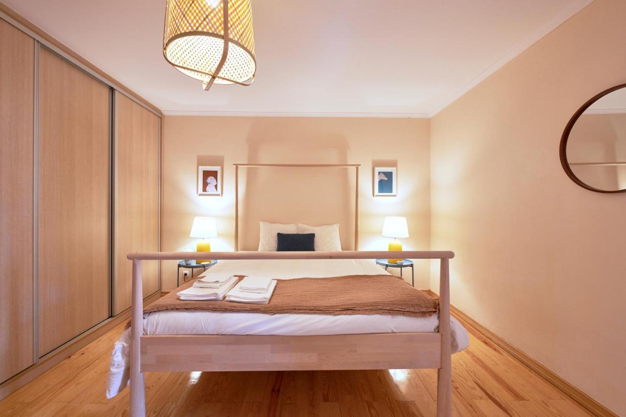 Renovated And Spacious Duplex Apartment With Patio, By Timecooler Lisboa Exterior foto