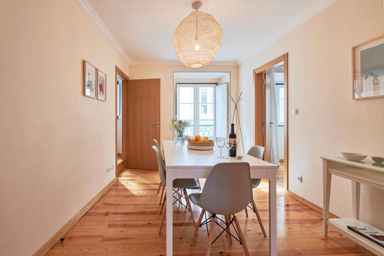 Renovated And Spacious Duplex Apartment With Patio, By Timecooler Lisboa Exterior foto