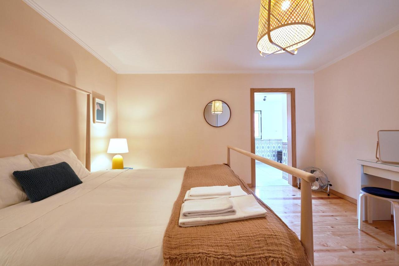 Renovated And Spacious Duplex Apartment With Patio, By Timecooler Lisboa Exterior foto