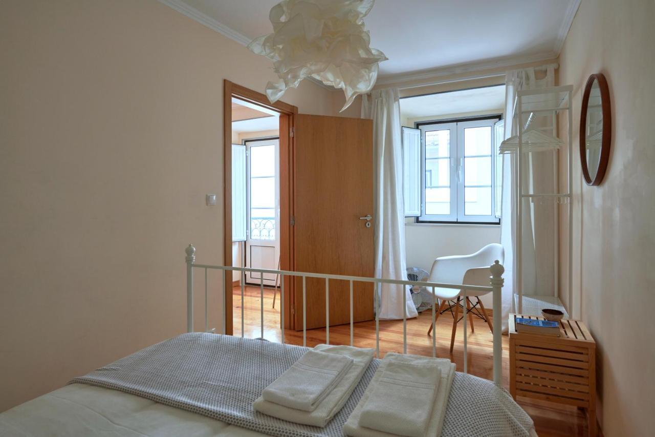 Renovated And Spacious Duplex Apartment With Patio, By Timecooler Lisboa Exterior foto